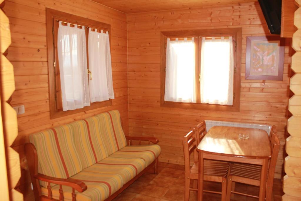 Camping Valle De Tena Sabiñánigo Oda fotoğraf