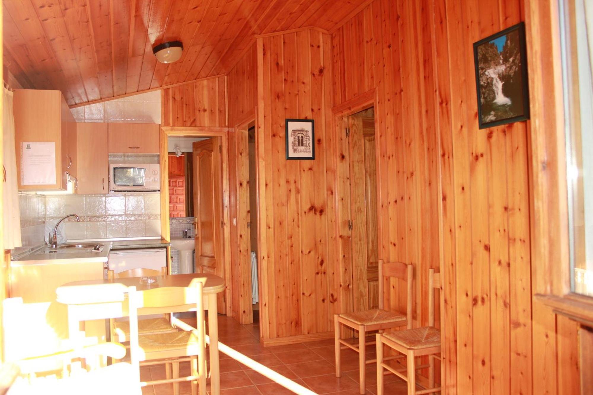 Camping Valle De Tena Sabiñánigo Dış mekan fotoğraf