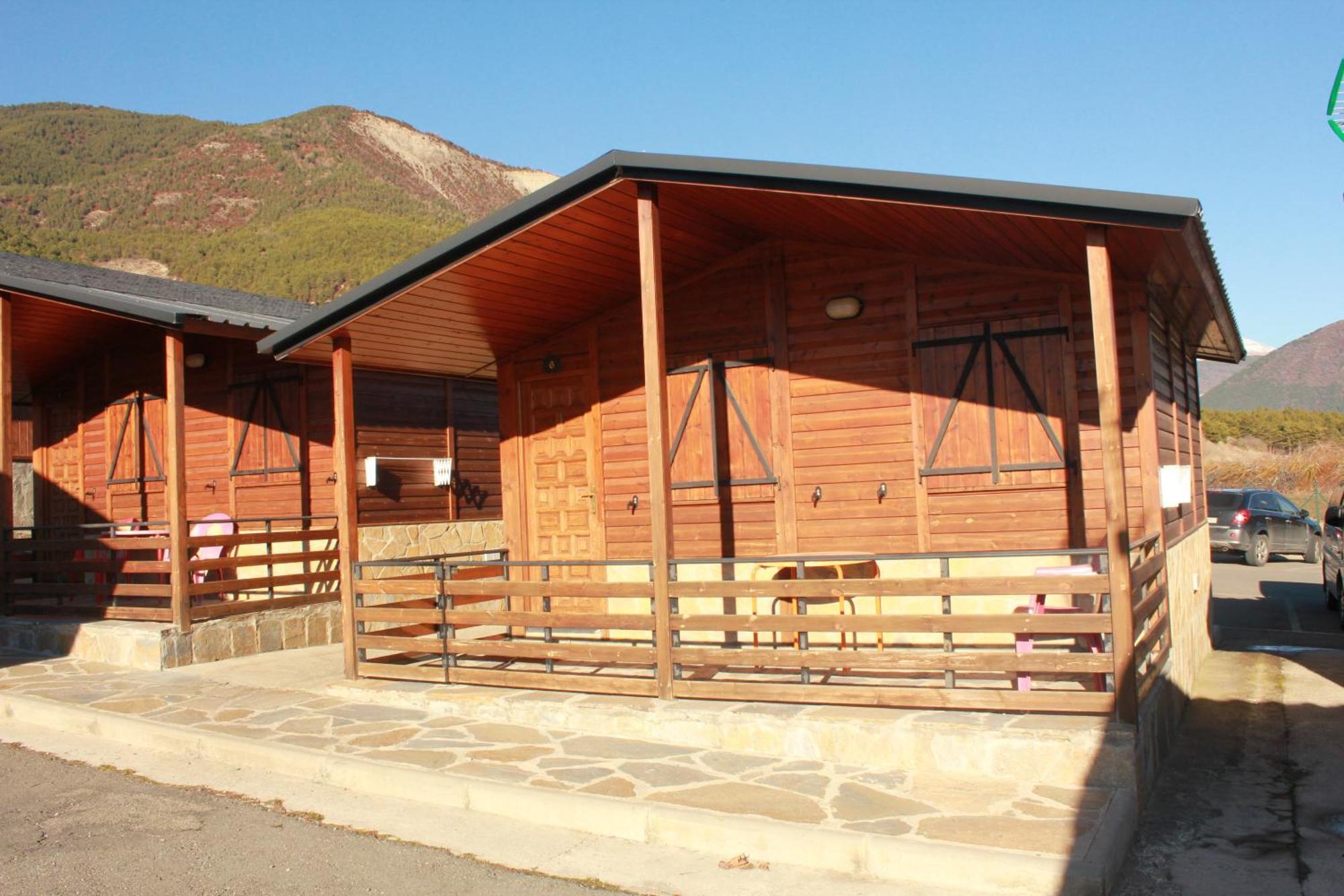 Camping Valle De Tena Sabiñánigo Dış mekan fotoğraf