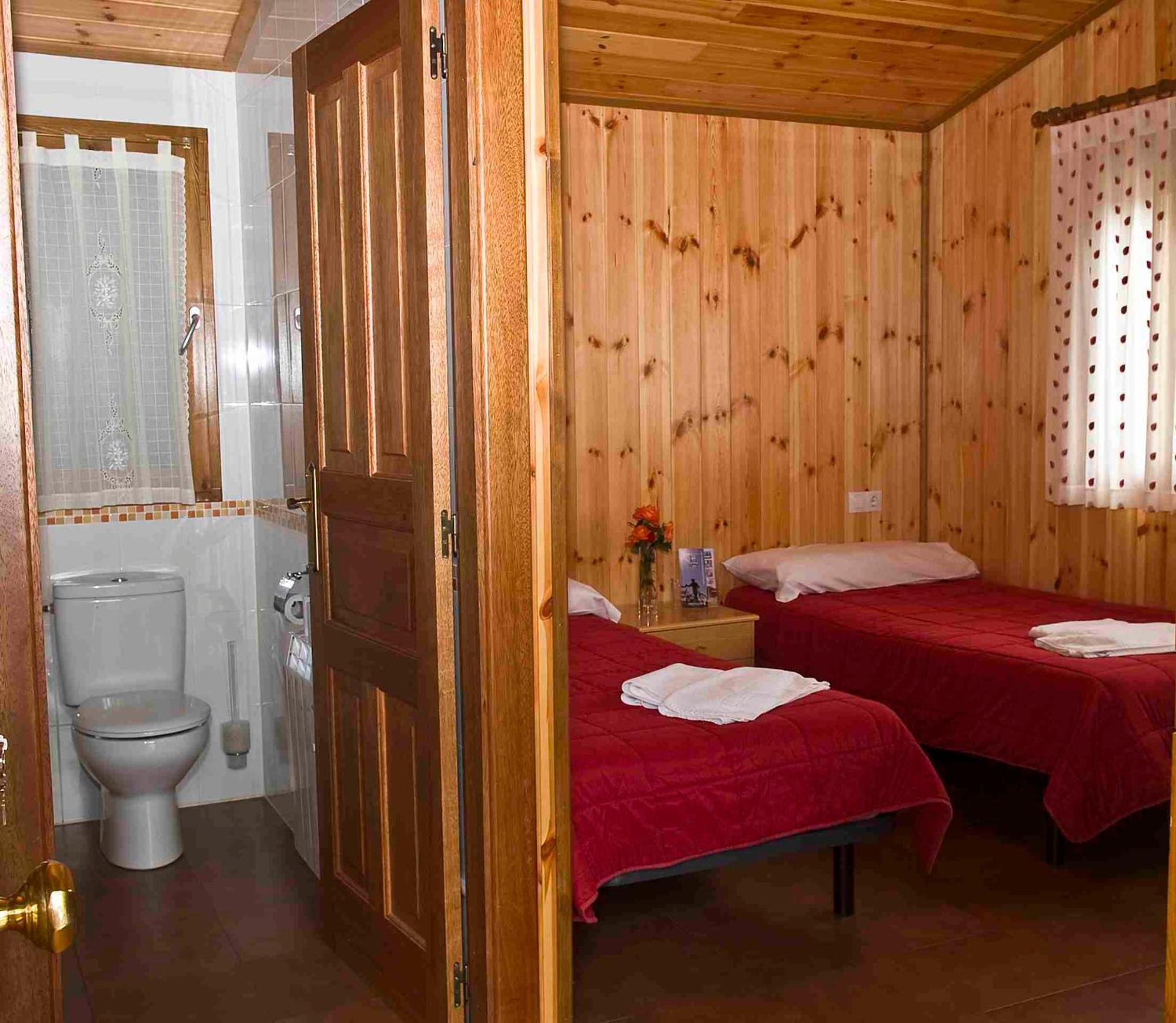 Camping Valle De Tena Sabiñánigo Dış mekan fotoğraf