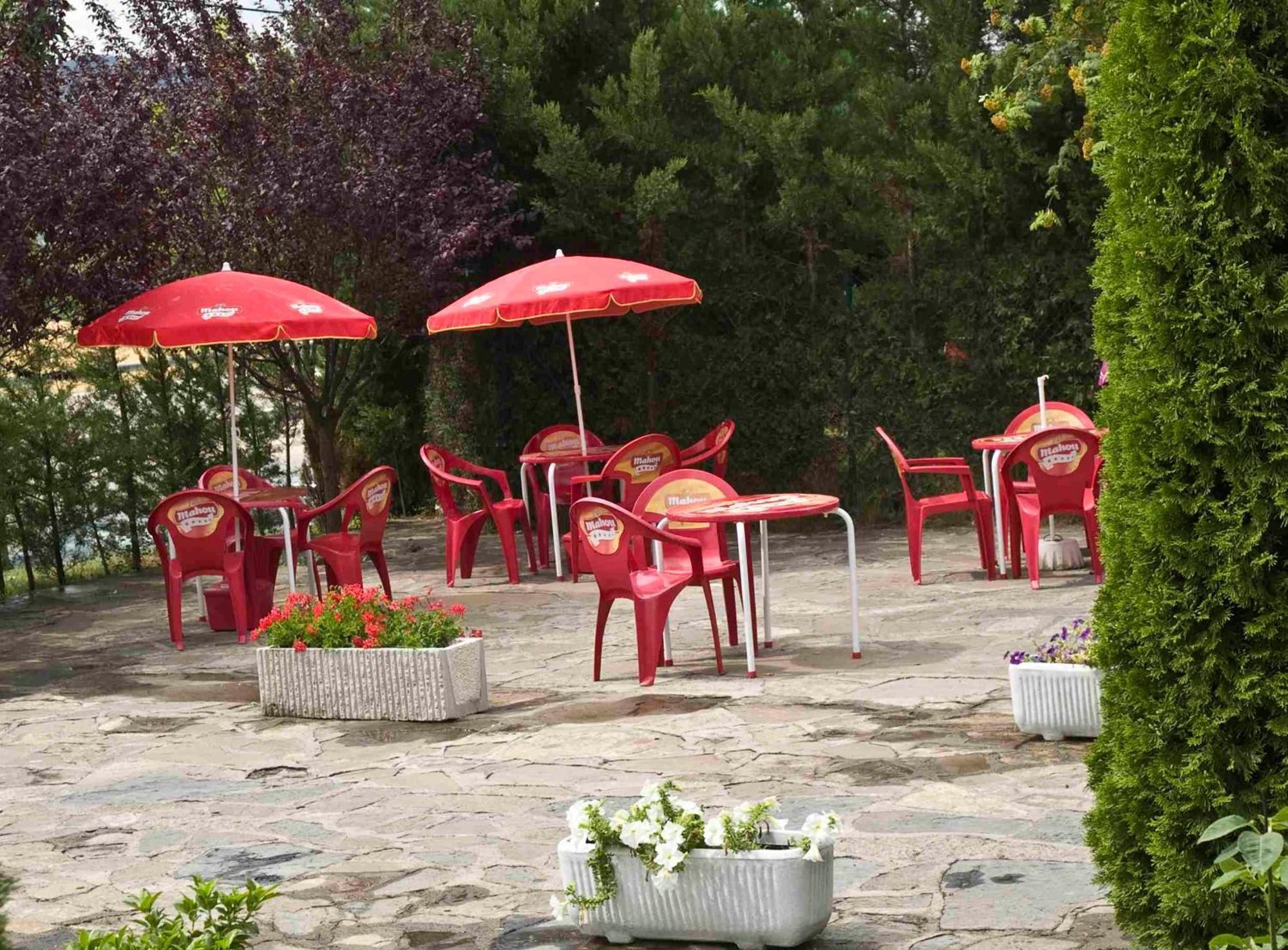 Camping Valle De Tena Sabiñánigo Dış mekan fotoğraf