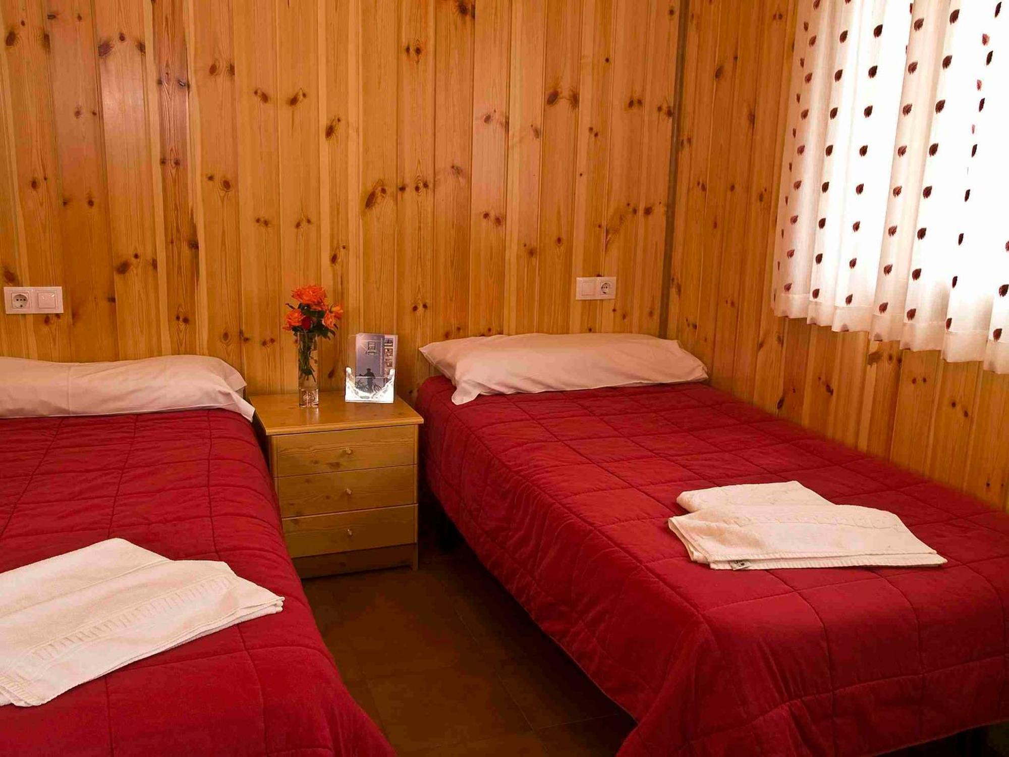 Camping Valle De Tena Sabiñánigo Dış mekan fotoğraf